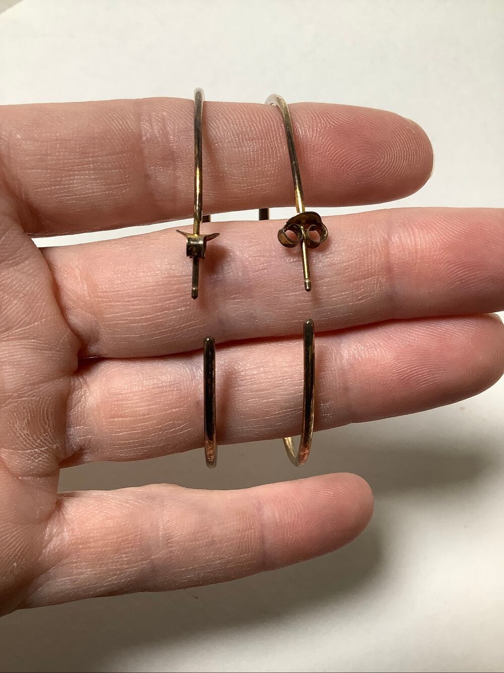 925 Sterling Silver Women's Gold-Tone Butterfly Backing LG Hoop Earrings A13-35